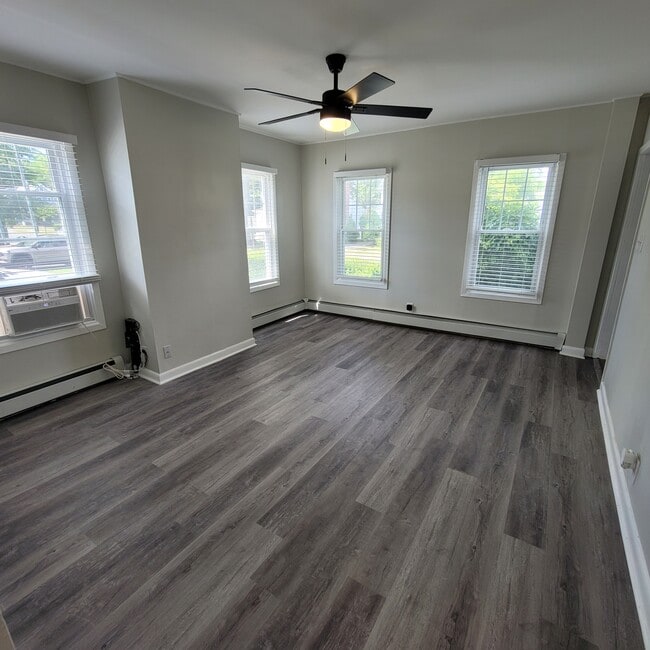 Photo - 131 Madison Ave Unidad Apt. B
