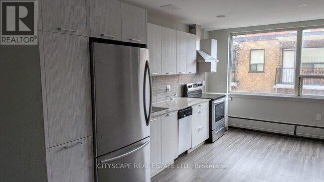 Photo - 85 Wellesley St E Unit 606