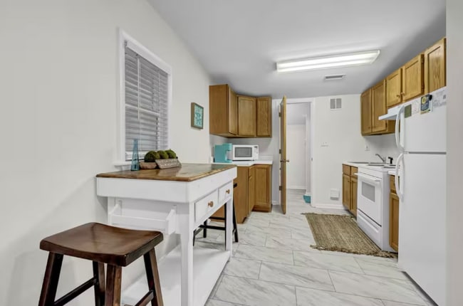 Photo - 604 N New River Dr Unit A