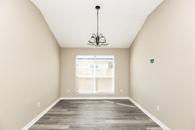 Photo - 10509 Shadywood Dr