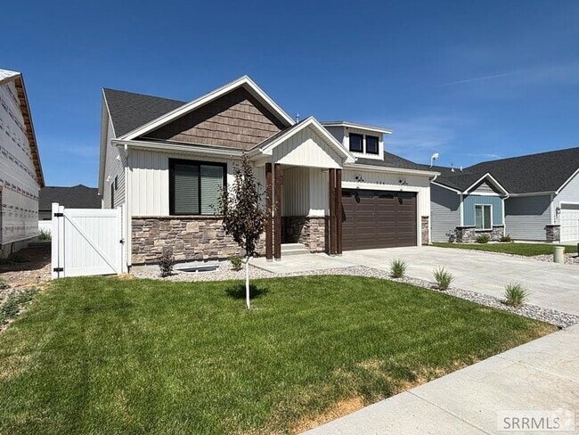 Building Photo - COMPLETELY FURNISHED HOME FOR RENT IN SUGA...