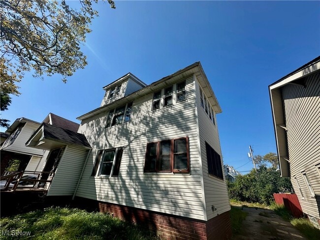 Photo - 3540 E 154th St Unidad 3