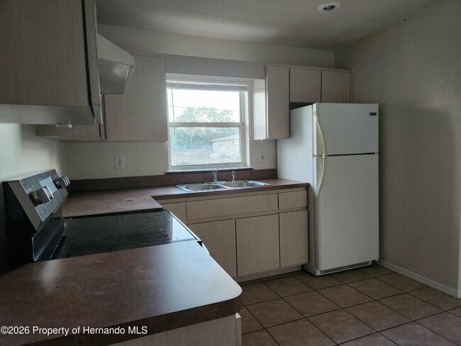 Photo - 10423 Chalmer St