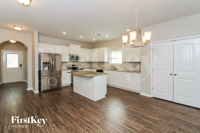 Photo - 23 Holsteiner Ln