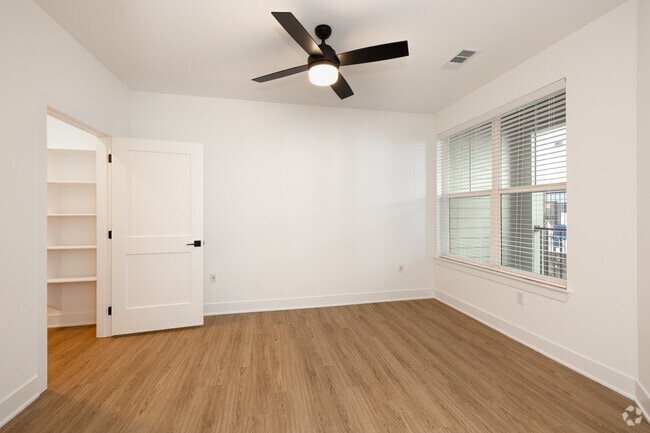 1BR, 1BA - 761SF - Hawthorne - Bedroom - The Lennox at Copperleaf