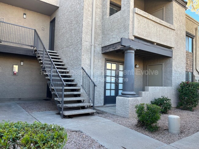 Photo - 5995 N 78th St Unidad Apt 1062