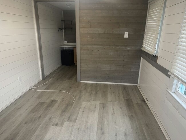 Photo - 1419 26th Ave W