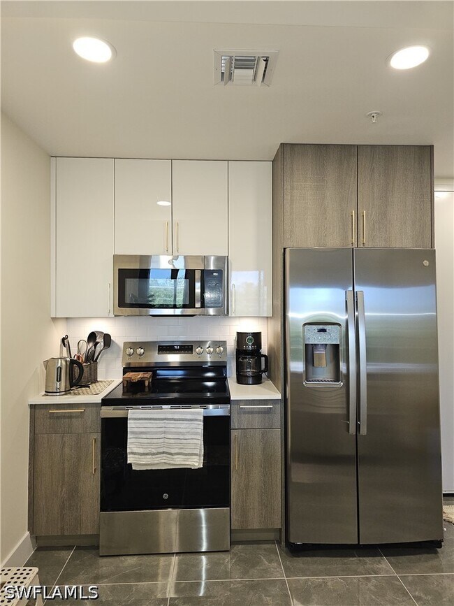 26589-610 Rosewood Pointe Dr Unidad A 301