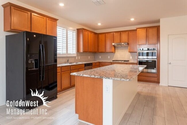Bright & Airy 4 Bdm 2Ba in Quiet Neighborh... - Bright & Airy 4 Bdm 2Ba in Quiet Neighborh... Casa