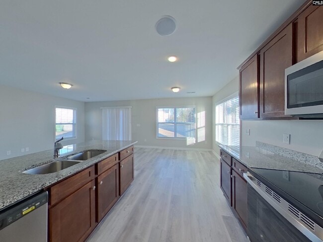 Photo - 422 Providence Plantation Cir