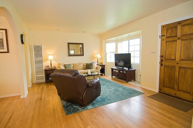 Photo - 1158 Delaware St