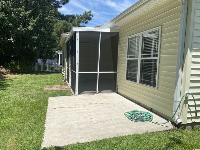 Photo - 160 Molinia Dr