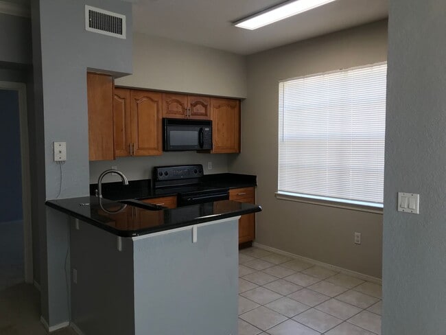 Photo - 2586RTJ.Madison 1110(100) Unit 1110