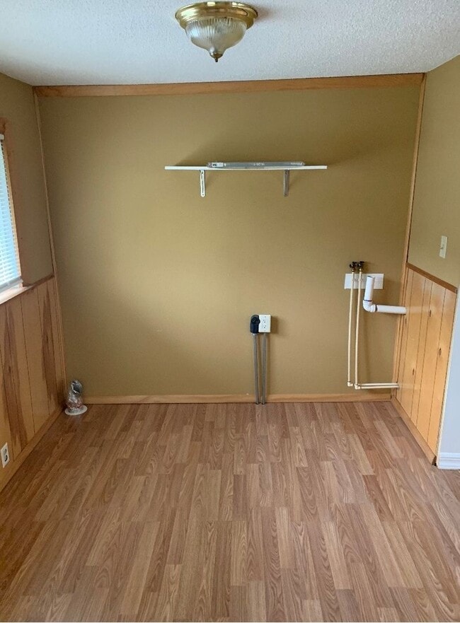 Photo - Beautiful Move in ready House!