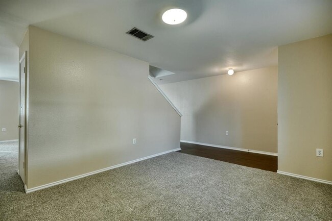 Photo - 7537 Redrick Dr