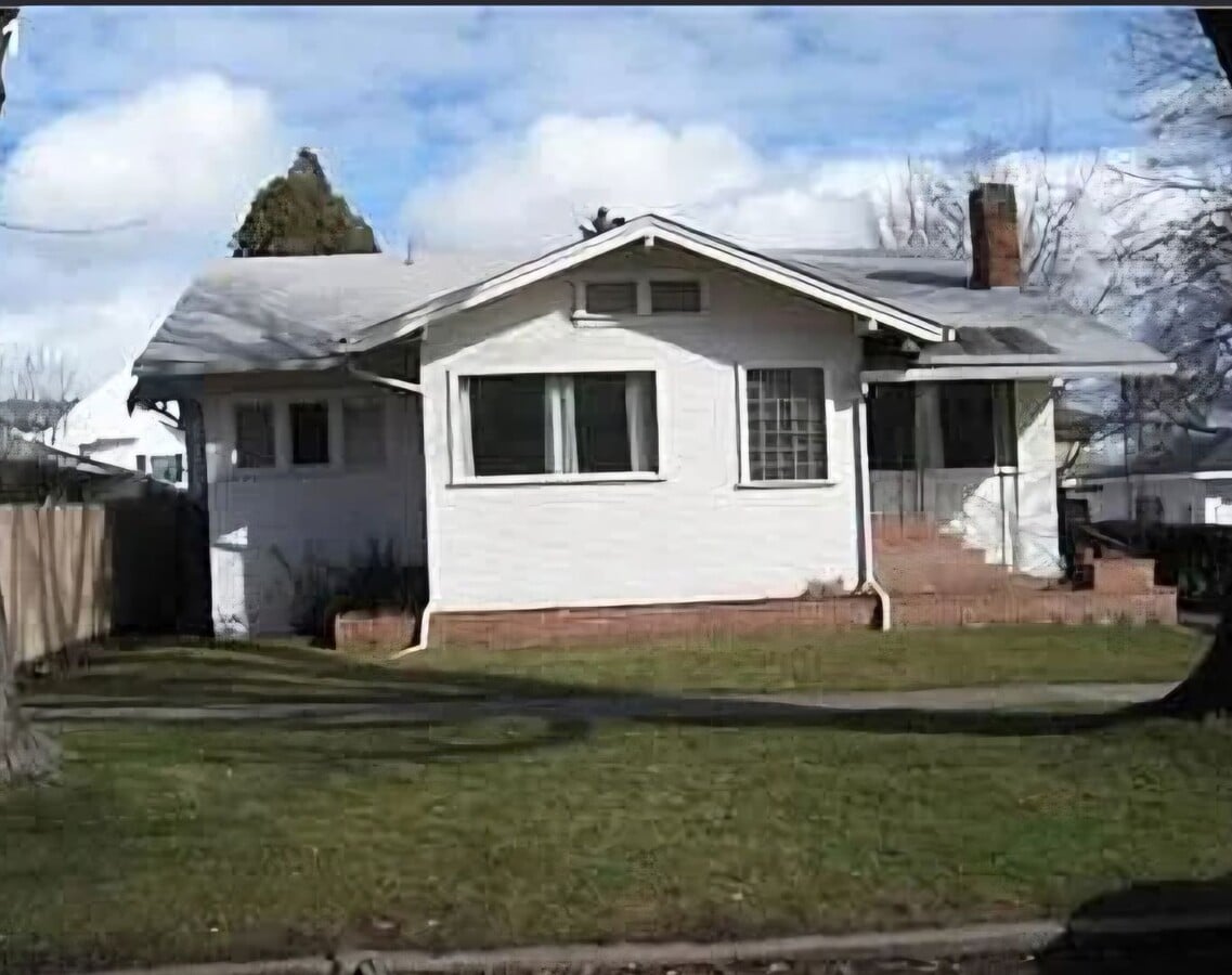 Photo - 703 O Ave