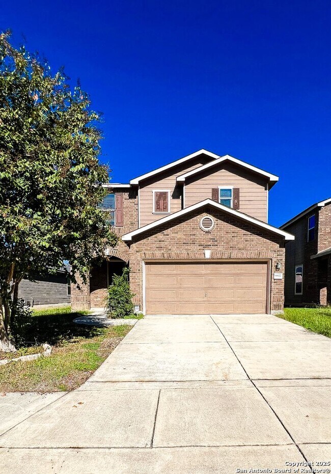 Building Photo - Charming Rental Opportunity in Desirable San Antonio!