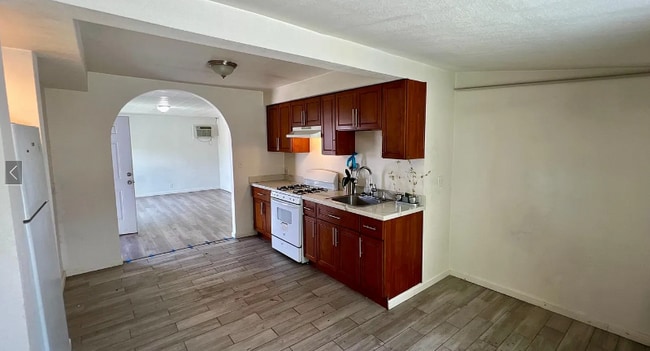 Building Photo - 186 Madoline St Rental