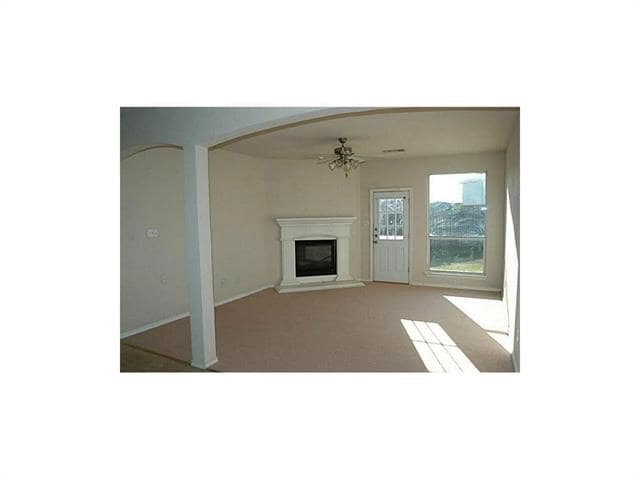 Photo - 5017 Bedfordshire Dr