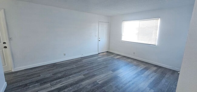 Photo - NOR139 Unit Apt A