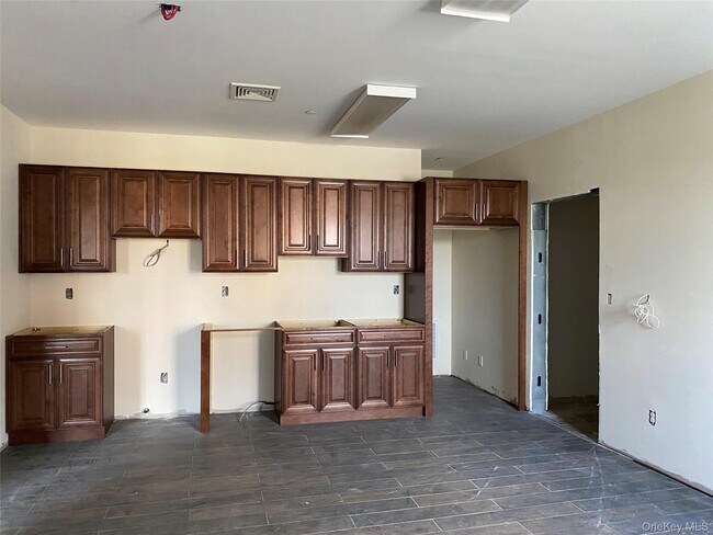 Photo - 21 Cedar Swamp Rd