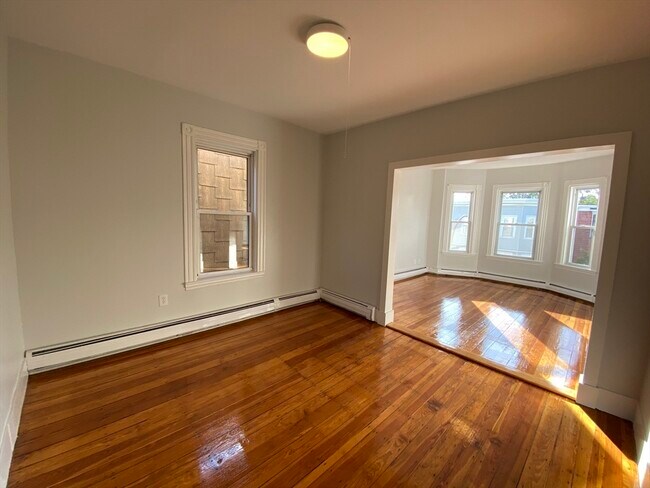 Photo - 632 Dorchester Ave Unidad 3