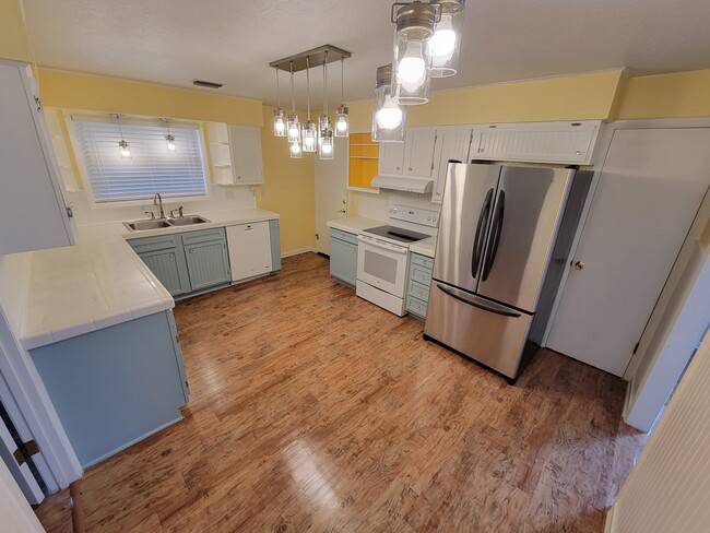 Photo - 26 Massey Rd Condo Unit 2