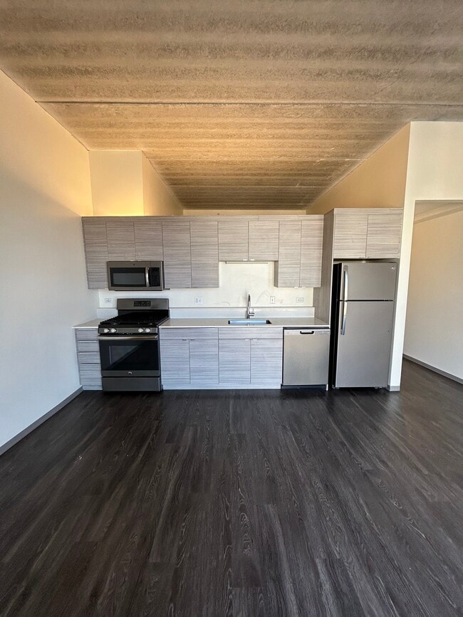 Building Photo - 1877 N Milwaukee Ave Unit 603