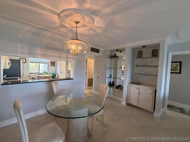14475 Strathmore Ln Unit 501
