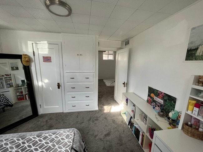 Photo - 363 Douglas St