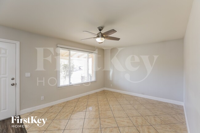 Photo - 2122 W Shaw Butte Dr