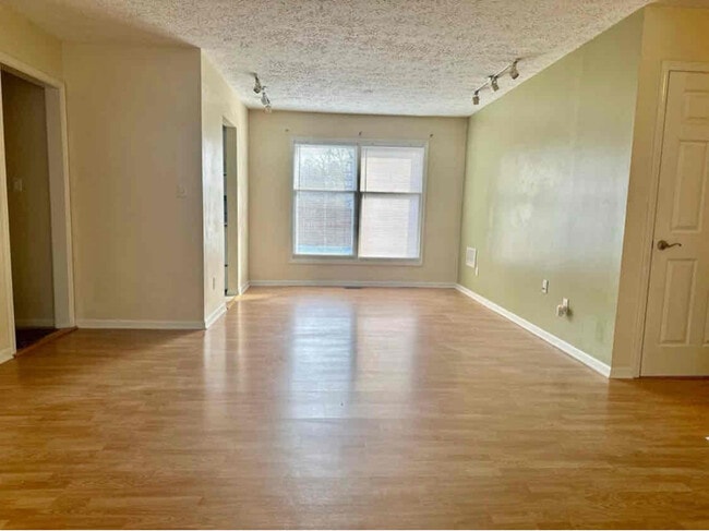 Photo - 8021 Knollgate Ct