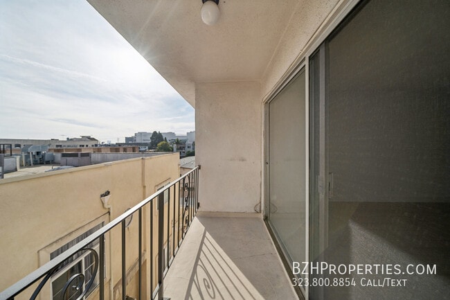 Photo - 131 Orlando Ave Unit 302