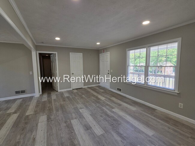 Photo - 7016 Skyline Dr