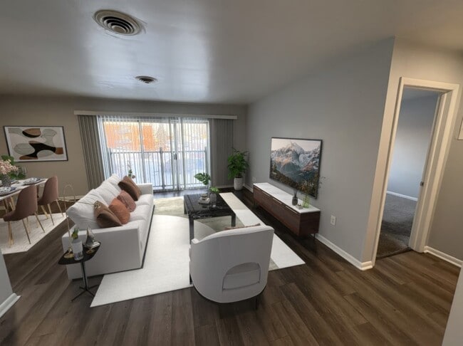 Photo - Lakeshore Place