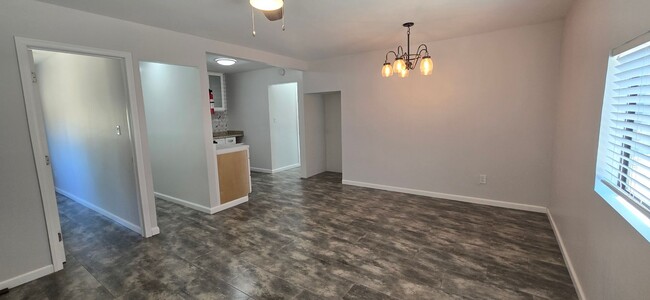 Photo - Darby Street Triplex (DD) Unidad #3