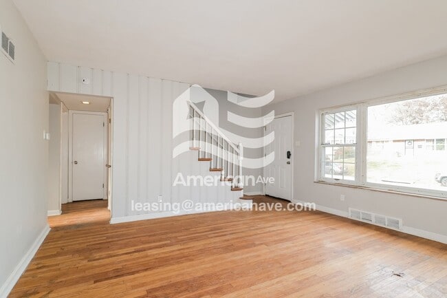 Photo - 6910 Groveland Dr