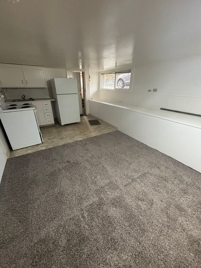 Photo - 461 W 12th Ave Unit A