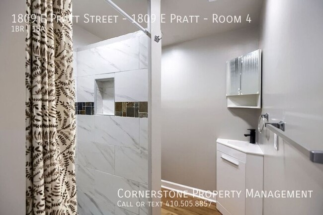 1809 E Pratt St Unidad Room 4