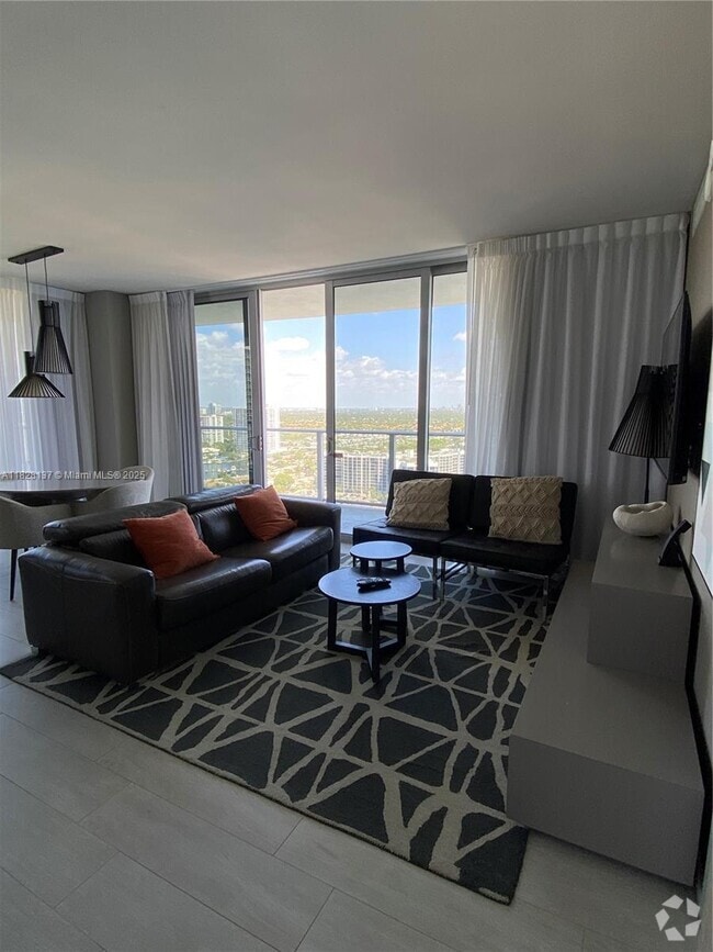 Building Photo - 4010 S Ocean Dr Unit R2102 Rental