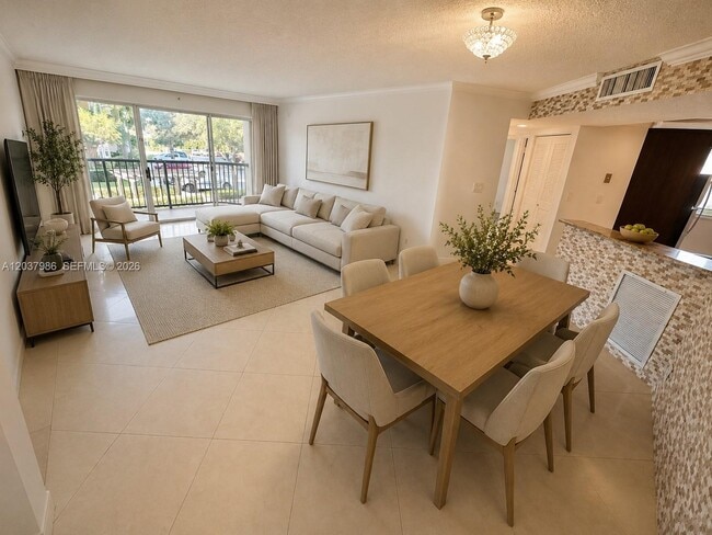 Photo - 8955 Wiles Rd Unidad 208