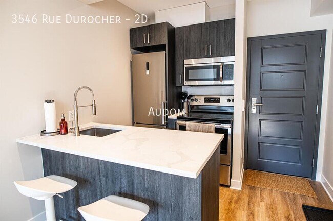 Photo - 3546 Rue Durocher Unit 2D