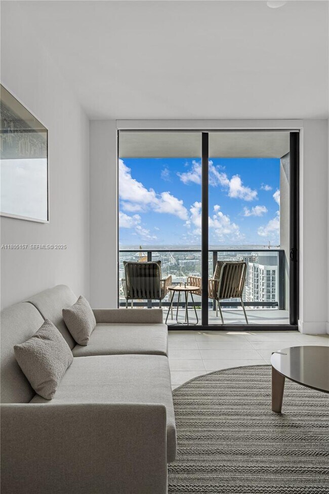 Photo - 601 NE 1st Ave Unit 4204