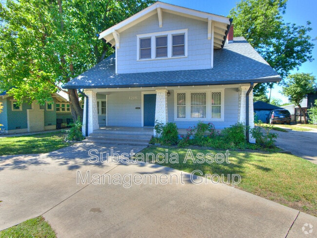 Building Photo - 1216 NW 36th St Rental
