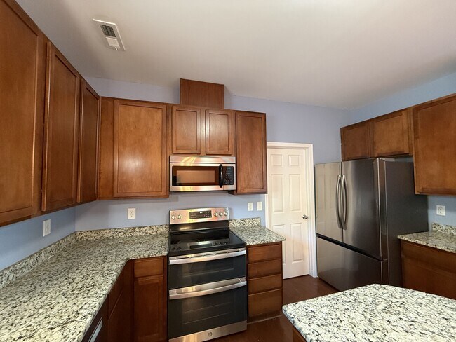 Photo - 4018 Lady Slipper Ln