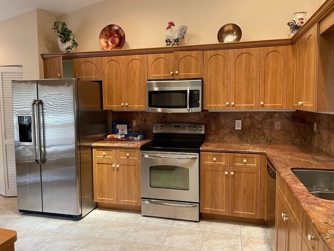 Photo - 5795 Royal Lake Cir