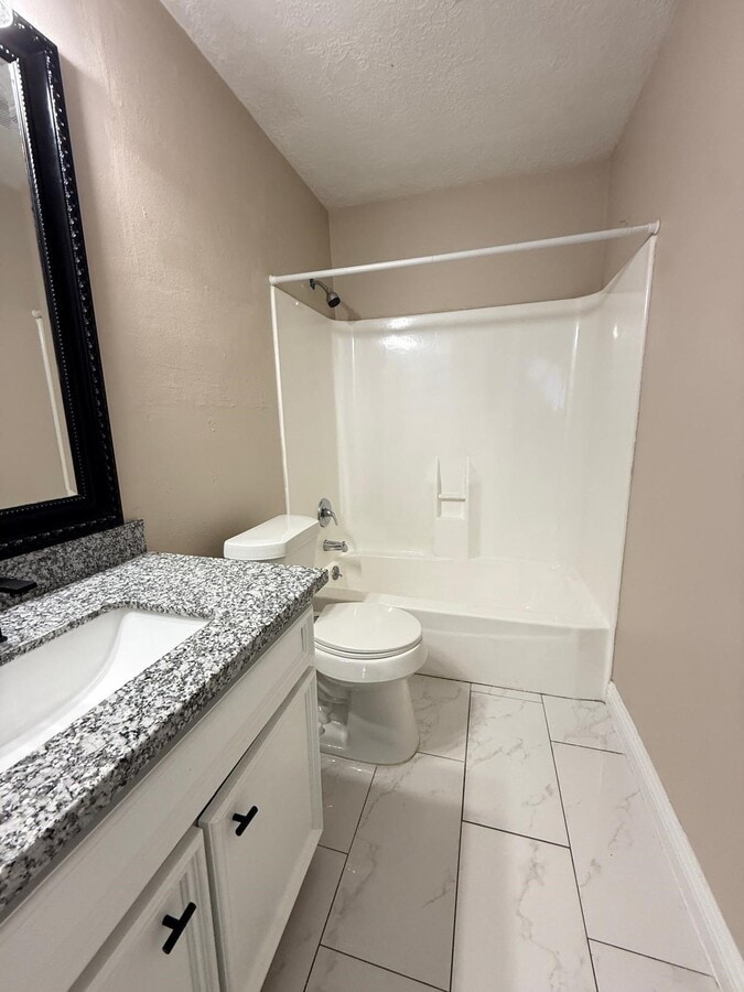 Photo - 22610 Smokey Hill Dr