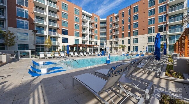 Photo - 4425 Sharon Rd Unit 1