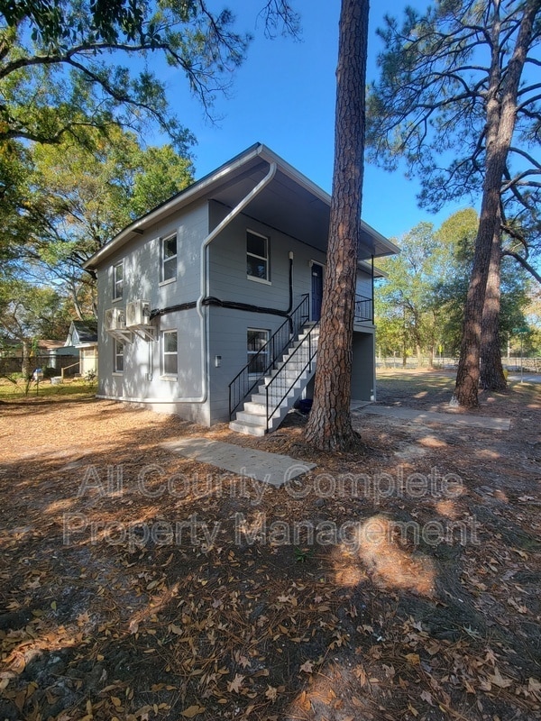 Building Photo - 3018 Pearce St Rental