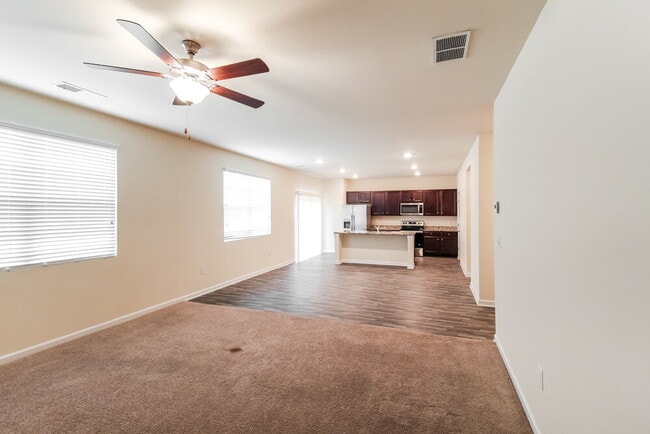 Photo - 295 Hamilton Pointe Dr